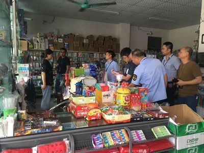 新雅街開展文化市場大排查行動(dòng)暨“掃黃打非”宣傳活動(dòng)，確保市場健康有序